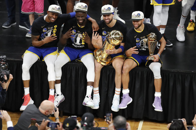 „Scanpix“ nuotr./Andre Iguodala, Draymondas Greenas, Klay Thompsonas, Stephenas Curry