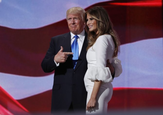 „Scanpix“/AP nuotr./Donaldas Trumpas ir Melania Trump (2016 m.)