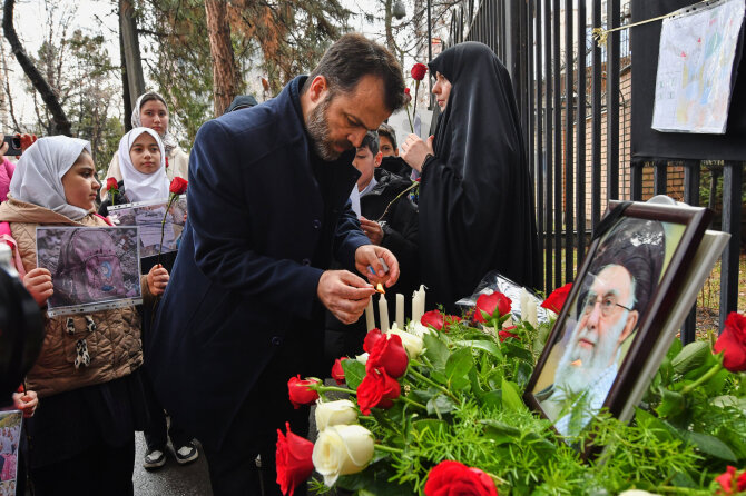 AP/ „Scanpix“/Iraniečiai gedi Ali Khamenei