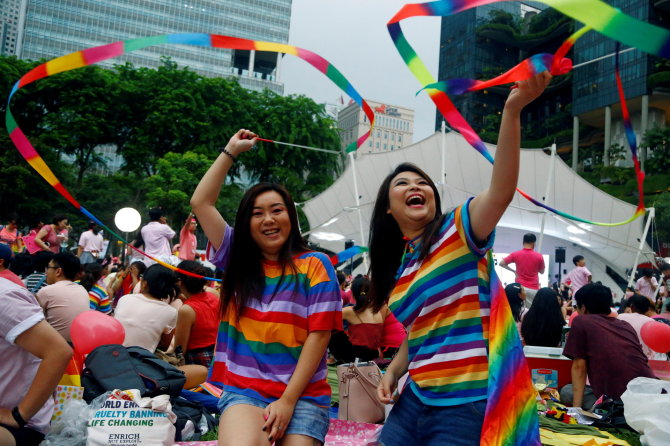 „Reuters“/„Scanpix“/Kasmetinio LGBT bendruomenės renginio Singapūre „Rožinis taškas“ akimirka