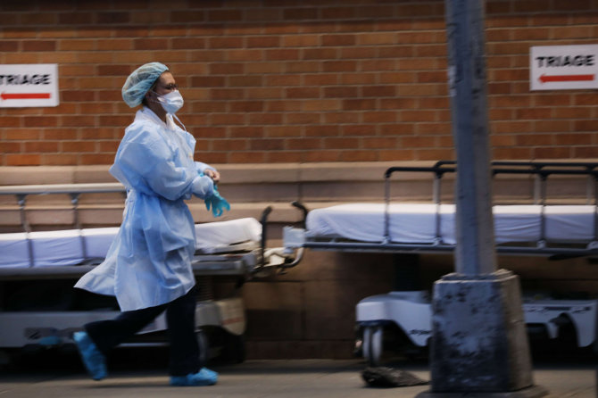 AFP/„Scanpix“ nuotr./Niujorke ligoninės jau perpildytos