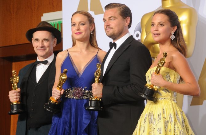„Scanpix“/„Sipa USA“ nuotr./Markas Rylance'as, Brie Larson, Leonardo DiCaprio ir Alicia Vikander