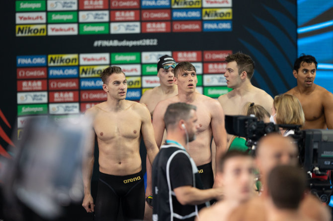 Dariaus Kibirkšties/LPF nuotr./Lietuvos plaukimo rinktinė buvo diskvalifikuota per kombinuotą estafetę.