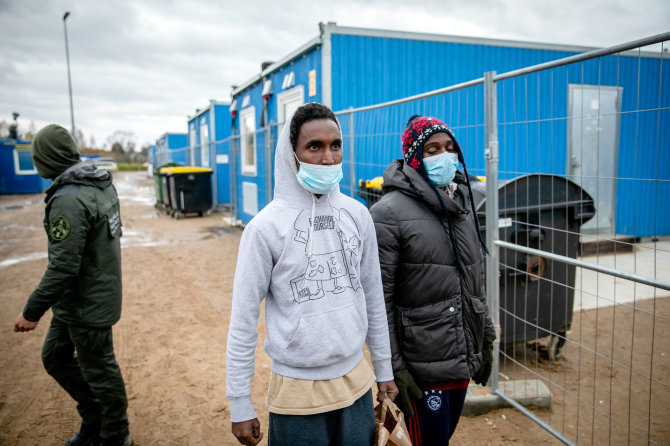 Luko Balandžio / 15min nuotr./Migrantų stovykla Medininkuose