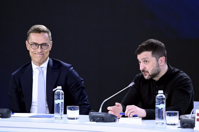 Alexander'as Stubbas ir Volodymyras Zelenskis / Heikki Saukkomaa/LEHTIKUV/SIPA / Heikki Saukkomaa/LEHTIKUV/SIPA