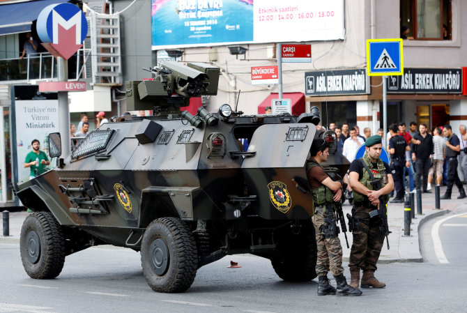 „Reuters“/„Scanpix“ nuotr./Turkijos policija