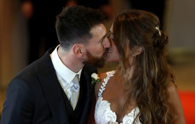 „Reuters“/„Scanpix“ nuotr./Lionelis Messi ir Antonella Roccuzzo