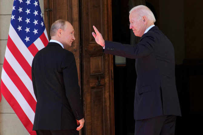 AFP/„Scanpix“ nuotr./Joe Bideno ir Vladimiro Putino susitikimas Ženevoje