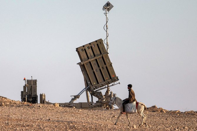 „AFP“/„Scanpix“/Oro gynybos sistemos Izraelyje