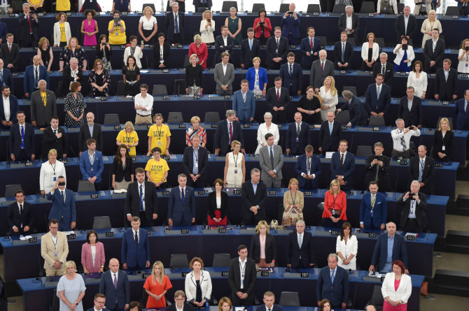 AFP/„Scanpix“ nuotr./Naujai išrinktas Europos Parlamentas pradeda dirbti