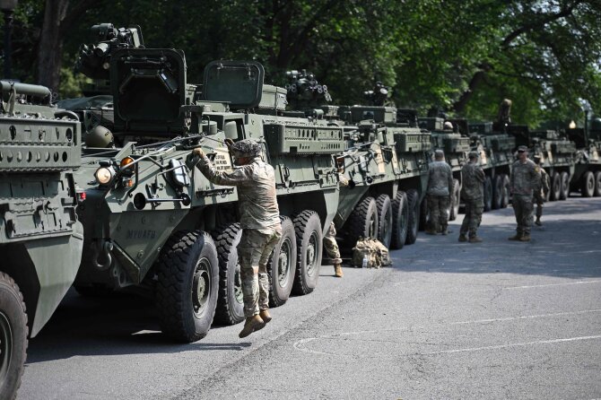 AFP/ „Scanpix“/Šarvuočiai „Stryker“
