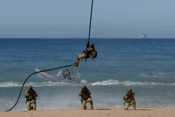 „Reuters“/„Scanpix“/NATO karinės pratybos