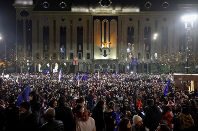 AFP/„Scanpix“ nuotr./Protestas Tbilisyje