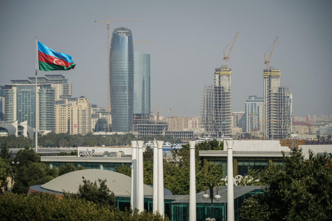 Baku / Greggory Zzyzx / Alamy