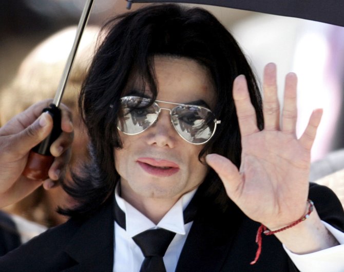 „Reuters“/„Scanpix“ nuotr./Michaelas Jacksonas (2005 m.)