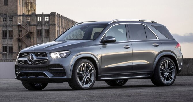 Automobilių pardavimo atstovų ir „Litexpo“ nuotr./Mercedes-Benz GLE SUV