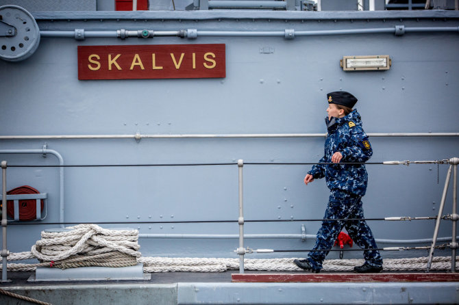 Vidmanto Balkūno / 15min nuotr./Karinių jūrų pajėgų laivo „Skalvis“ karininkė Agnija Aleknaitė 