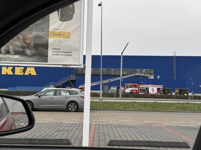 Nuotrauka iš „Facebook“ grupės „Reidas Vilniuje / Trikojis Vilniuje“/Įvykio vietoje: pratybos