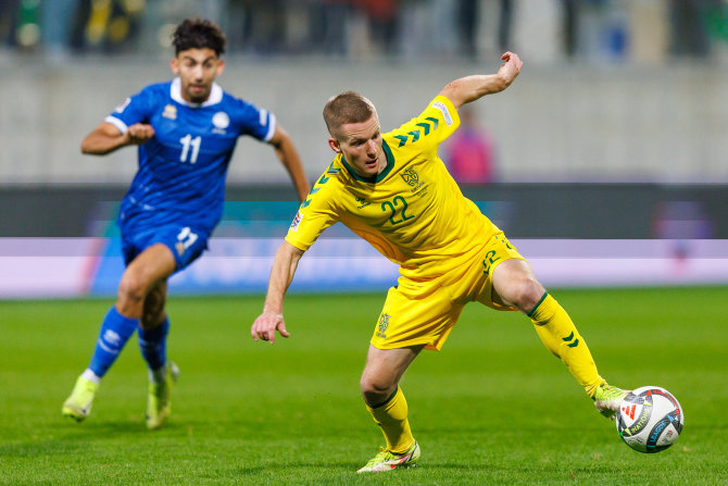 Elvio Žaldario/LFF nuotr./Lietuvos futbolo rinktinė Tautų lygos rungtynėse Kipre. Paulius Golubickas