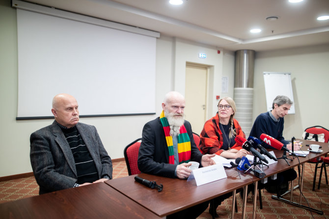 Irmanto Gelūno / BNS nuotr./Lietuvos piliečių delegacijos, grįžusios iš Baltarusijos, spaudos konferencija