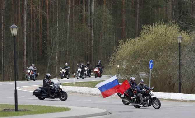 Scanpix nuotr./Rusų baikeriai nacionalistai nebuvo įleisti į Lenkiją