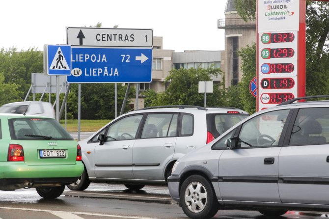 Irmanto Gelūno/15min.lt nuotr./Vos už 70 kilometrų nuo palangos poilsiautojų laukia Liepoja