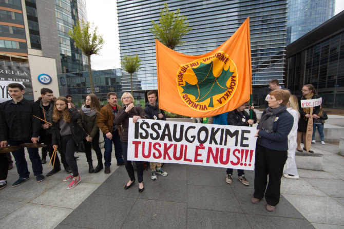 Juliaus Kalinsko/15min.lt nuotr./Tuskulėnų mokyklos akcija