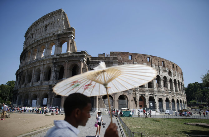 „Reuters“/„Scanpix“ nuotr./Kinas prekeivis Romoje