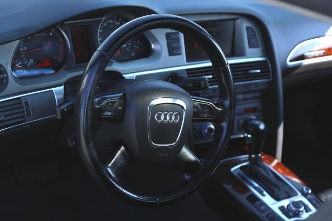 „Audi A6 Allroad Quattro“