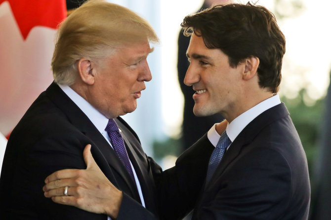 „Reuters“/„Scanpix“ nuotr./Justinas Trudeau ir Donaldas Trumpas