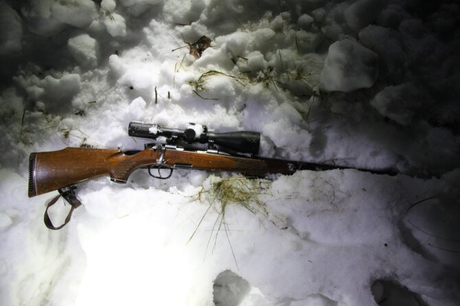 Šiaulių aplinkosaugininkų nuotr./Nuo aplinkosaugininkų spruko brakonieriai