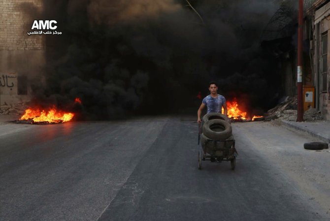 „Scanpix“/AP nuotr./Sirijos mieste Alepe intensyvėja kariniai veiksmai