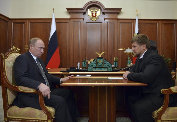 „Reuters“/„Scanpix“ nuotr./Vladimiras Putinas ir Ramzanas Kadyrovas