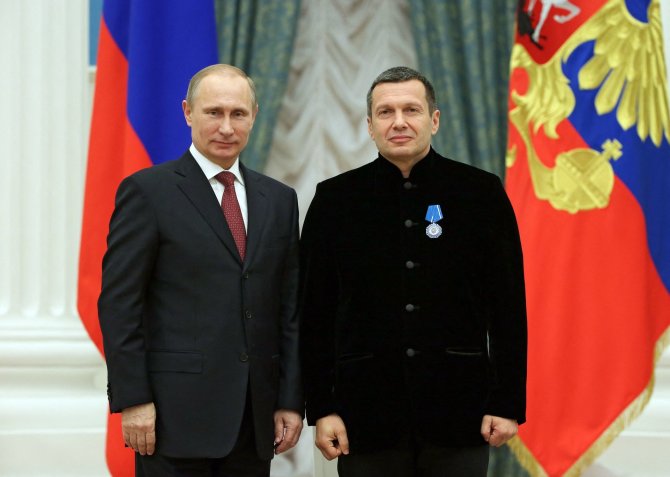 AFP/ „Scanpix“ nuotr./V.Putinas ir V.Solovjovas
