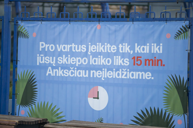 Roko Lukoševičiaus / 15min nuotr./Vilniuje – pusvalandį trukusios lenktynės dėl šimto likusių vakcinų 