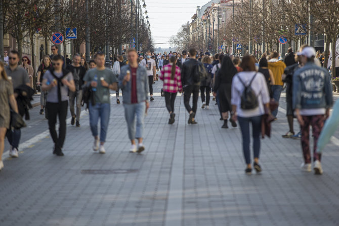 Roko Lukoševičiaus / 15min nuotr./Saulėta sekmadienio popietė Vilniaus centre