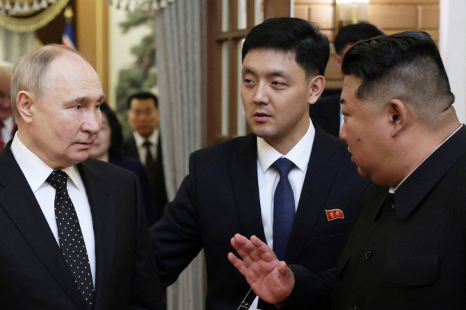 „Reuters“/„Scanpix“/Rusijos prezidentas Vladimiras Putinas ir Šiaurės Korėjos lyderis Kim Jong Unas