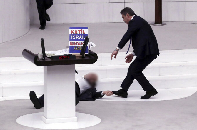 „Reuters“/„Scanpix“ nuotr./Hasanas Bitmezas