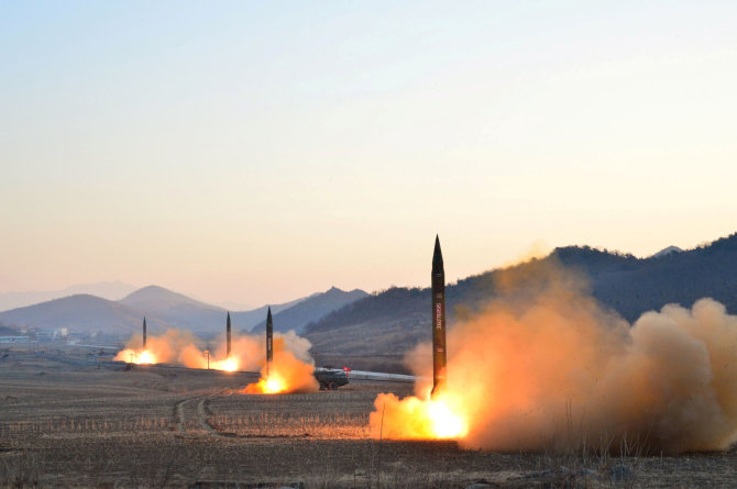 „Reuters“/„Scanpix“ nuotr./Šiaurės Korėjos raketos
