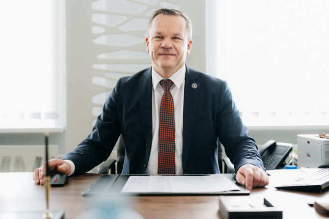 Domo Rimeikos nuotr./Visagino savivaldybės meras Erlandas Galaguz
