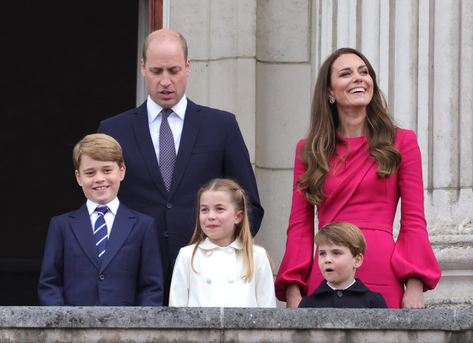 „Scanpix“ nuotr./Princas Williamas ir Kate Middleton su vaikais