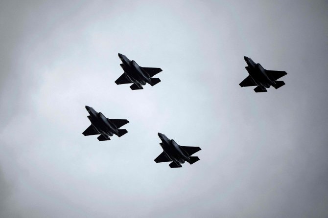 AFP/„Scanpix“ nuotr./Naikintuvai F-35