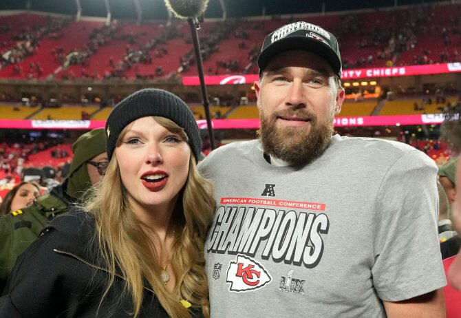 Vida Press nuotr./Travisas Kelce'as ir Taylor Swift