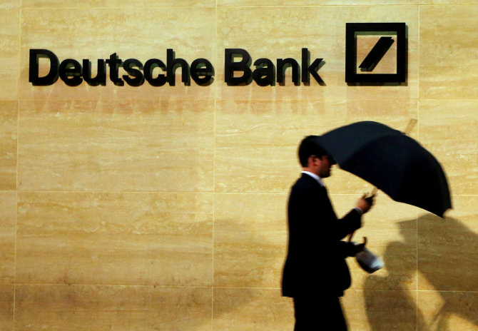 „Reuters“/„Scanpix“ nuotr./„Deutsche Bank“ pastatas Londone 