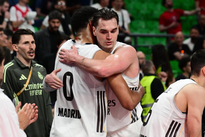 „Scanpix“ nuotr./Trey Lylesas ir Mario Hezonja