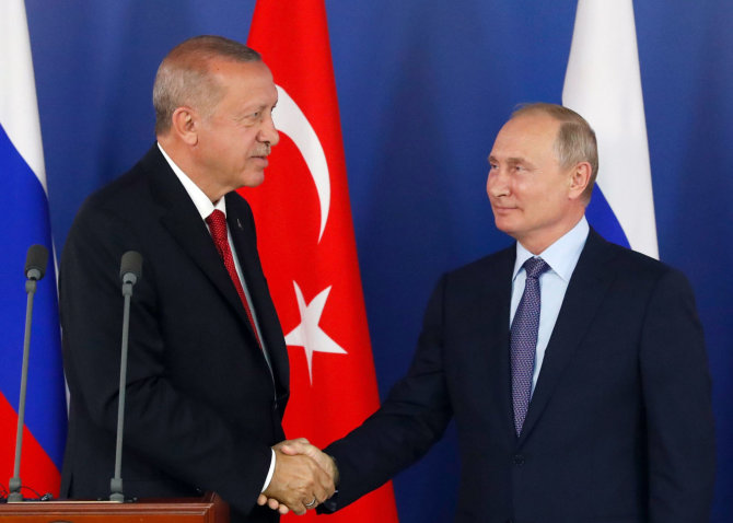 AFP/„Scanpix“ nuotr./Recepas Tayyipas Erdoganas ir Vladimiras Putinas