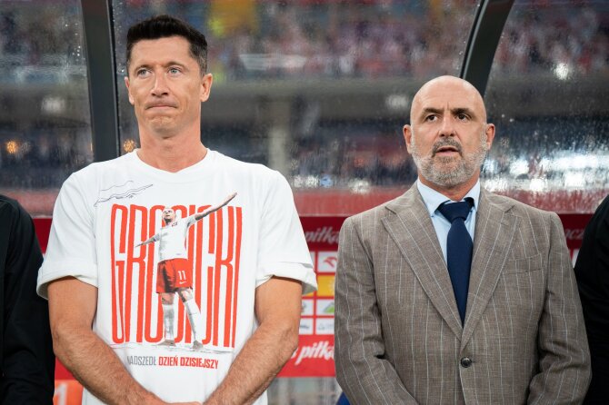 Vida Press nuotr./Robertas Lewandowskis ir Michalas Probierzas