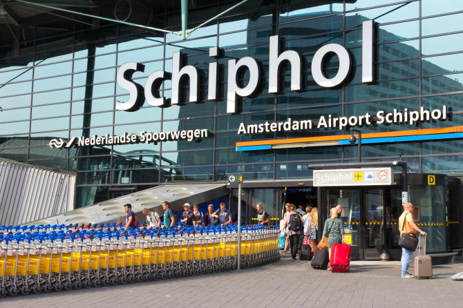123RF.com nuotr. / Amsterdamo Schipholio oro uostas 
