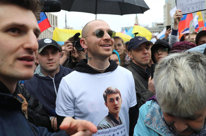 „Scanpix“/ITAR-TASS nuotr./Reperis Oxxxymiron per protestą Maskvoje