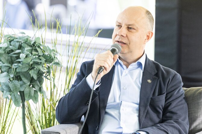 Pauliaus Peleckio / BNS nuotr./Diskusijų festivalis „Būtent“: Kaip užtikrinti nepilnamečių saugumą internete? ES atsakas į socialinių tinklų rizikas